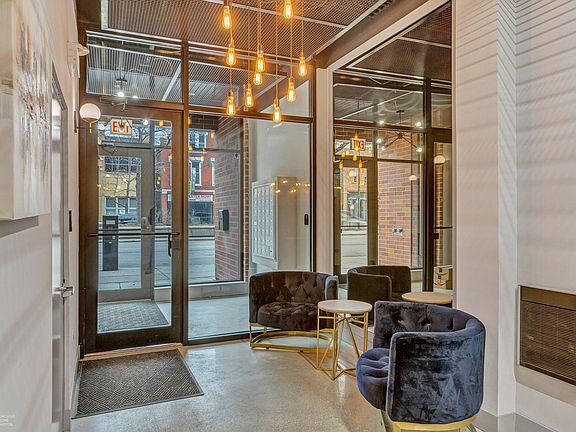 2nd image of 1030 W Newport Ave #2