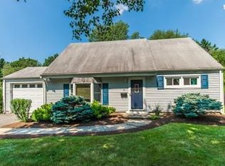 35 Woodcrest Dr, Livingston, NJ 07039
