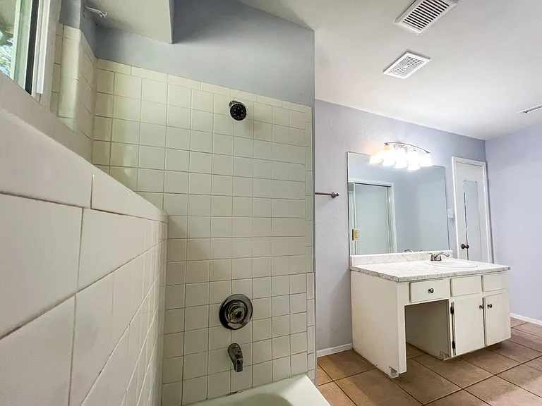 12004 Thompkins Dr — Photo 31