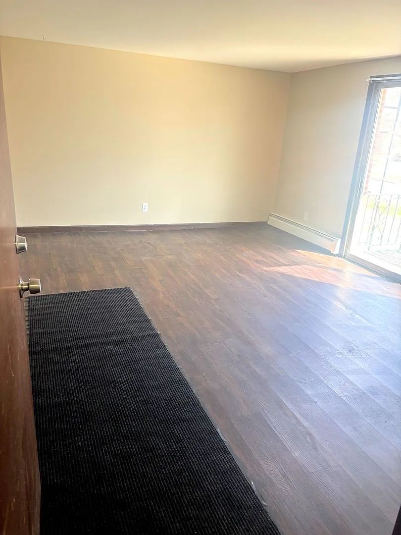 364 Robert Drive — Photo 1
