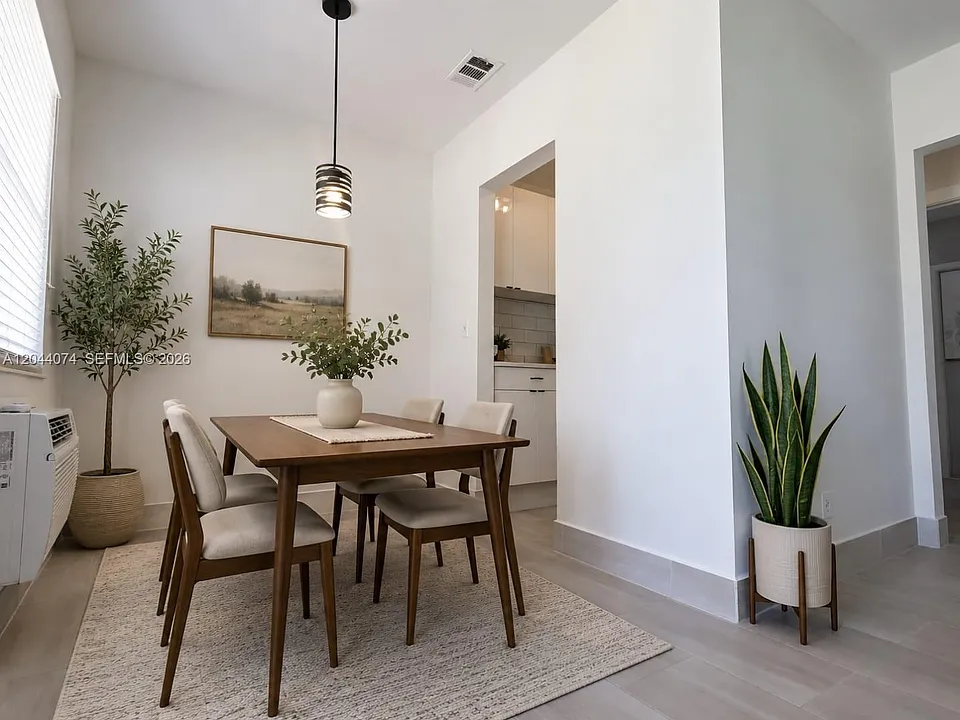 120 NE 10th Ave #3