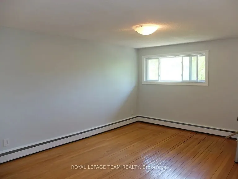 45 Riverdale Ave #B — Photo 8