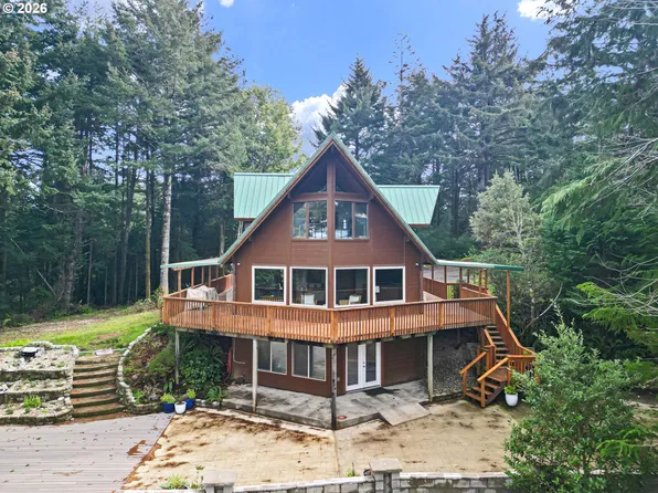 4 Doug Johnson Ln, Port Orford, OR 97465