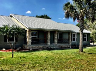 30 Log Cabin Rd, Lake Placid, FL 33852