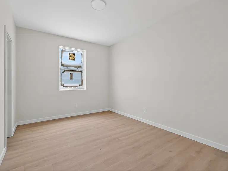5220 Main St — Photo 3