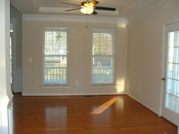 3rd image of 46 Noel Dr