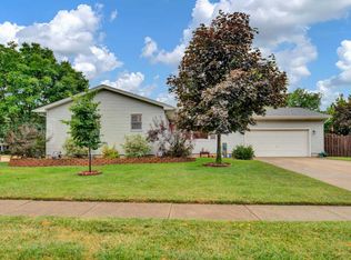 10323 Cindy Jo Ave, Huntley, IL 60142