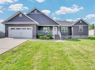 610 N McBroom Chapel Rd, Cookeville, TN 38501