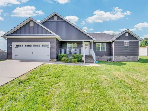 610 N McBroom Chapel Rd, Cookeville, TN 38501