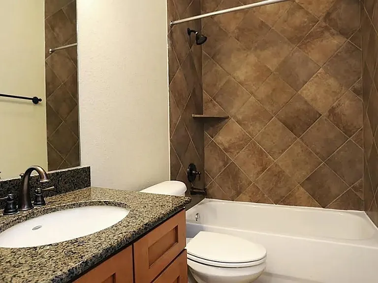 5615 Winsome Villas Ln #H — Photo 17