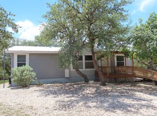 163 Vista Rdg, Bandera, TX 78003