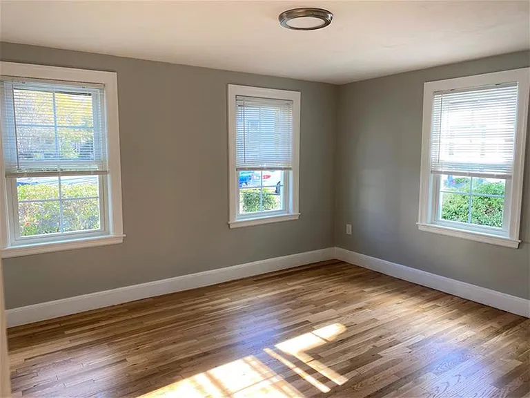 28 Linden Ave #1 — Photo 6