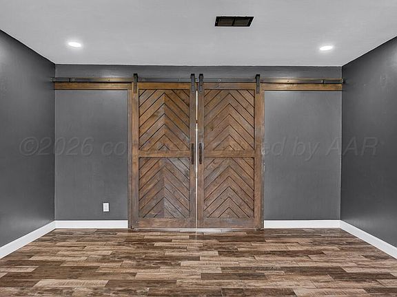 5th image of 6117 Gainsborough Rd