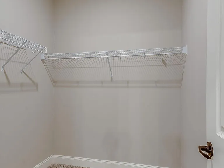 410 Portsdale Dr — Photo 14
