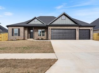 1400 Cullinan St, Centerton, AR 72719