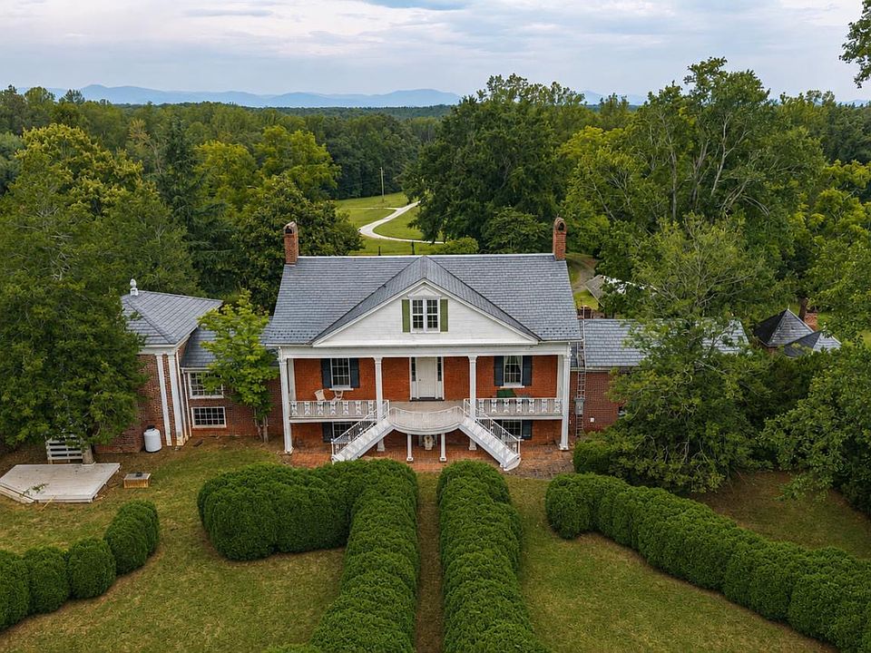 1st image of 841 Earley Farm Rd