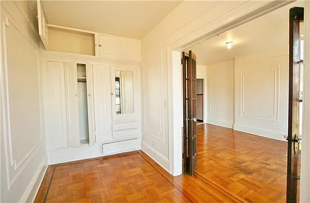 Rented by R New York | media 24