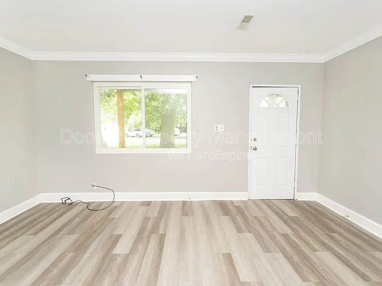 1301 N Orchard Knob Ave — Photo 4