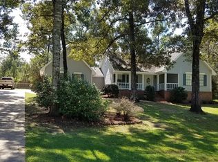 25 Sunny Meadows Dr, Hattiesburg, MS 39402