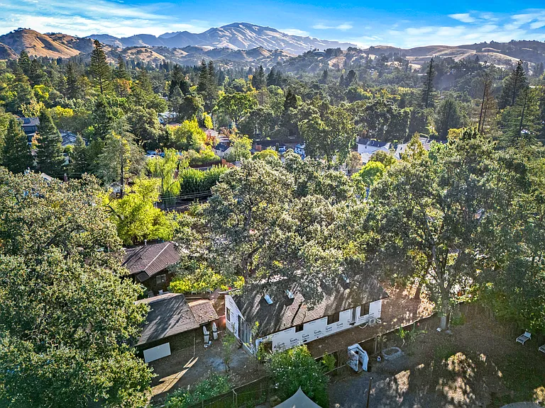 1217 Mountain View Blvd #A — Photo 31