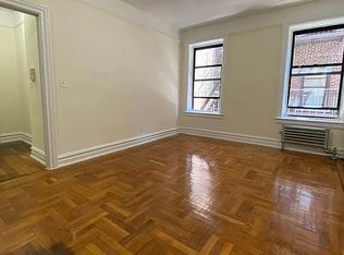 118-10 84th Ave #4, Kew Gardens, NY 11415