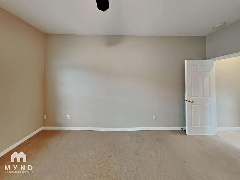 1460 Travertine Ter — Photo 16