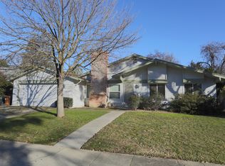 9965 Parklake Way, Elk Grove, CA 95624