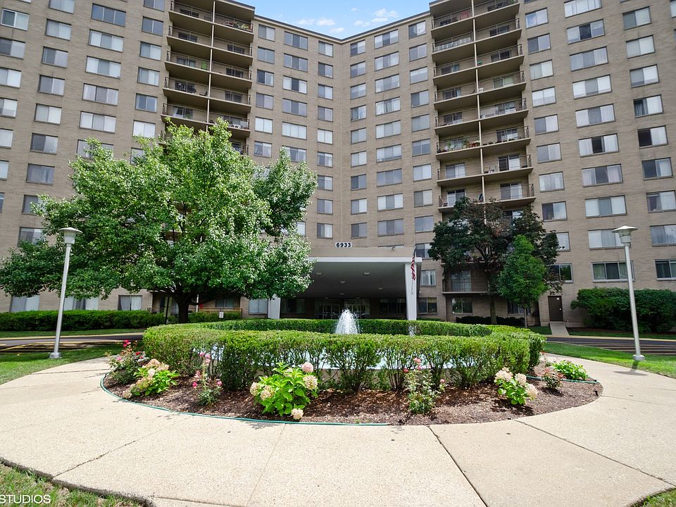 1st image of 6933 N Kedzie Ave APT 710