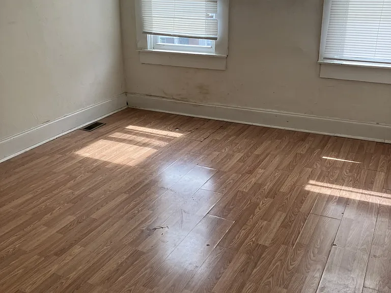 730 Linnard St #1 — Photo 8
