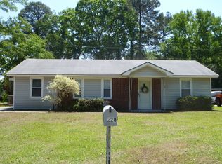 220 Chatham Villa Dr, Garden City, GA 31408