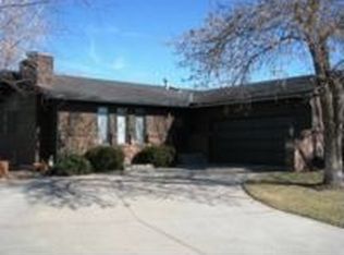 632 Rolling Hills Dr, Newton, KS 67114