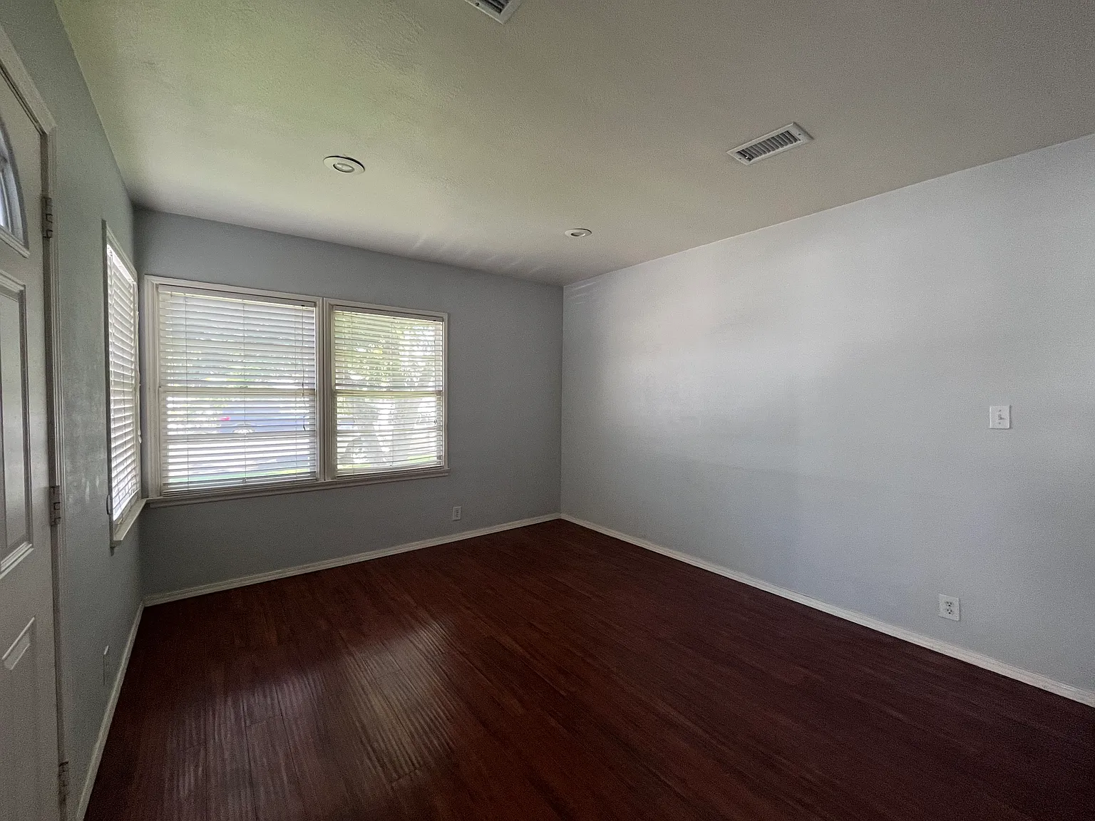 25841 Miramonte St — Photo 4