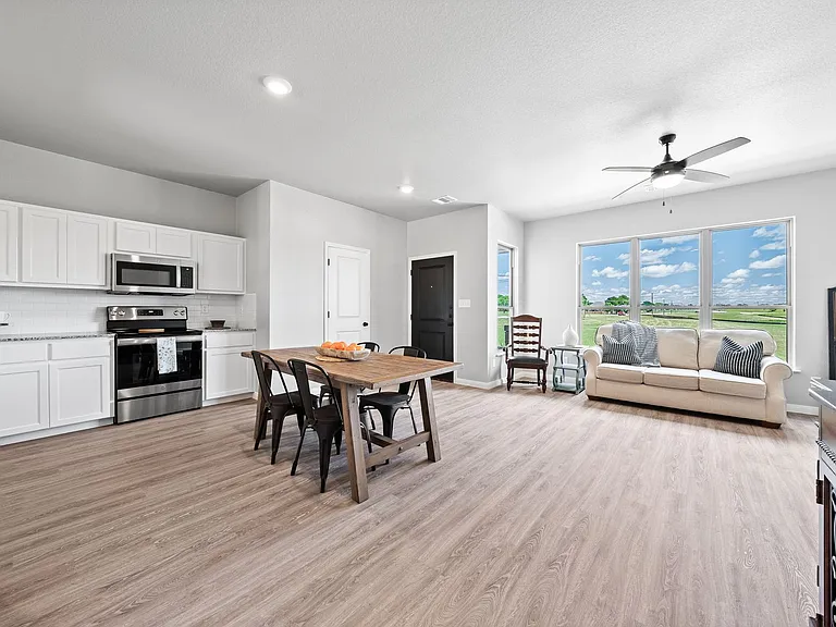 810 Meiomi Dr — Photo 4