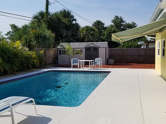 4th image of 260 Albatross Dr
