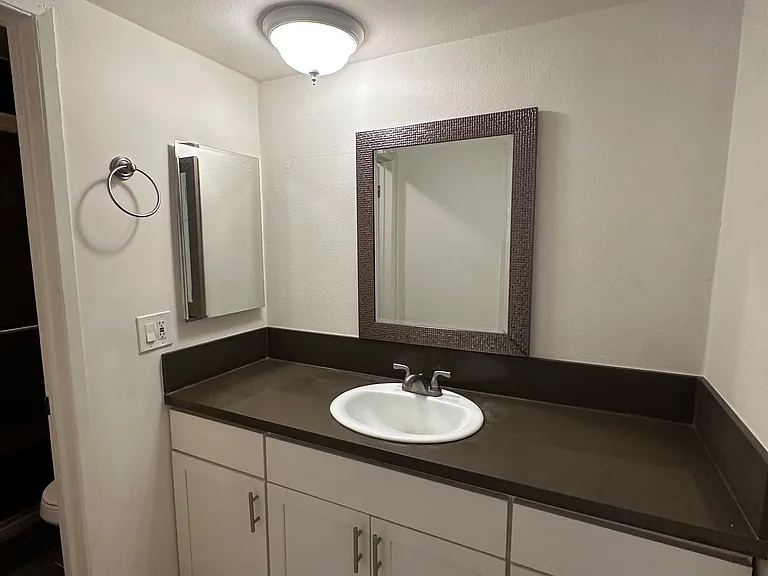 1710 Purdue Ave #102 — Photo 17