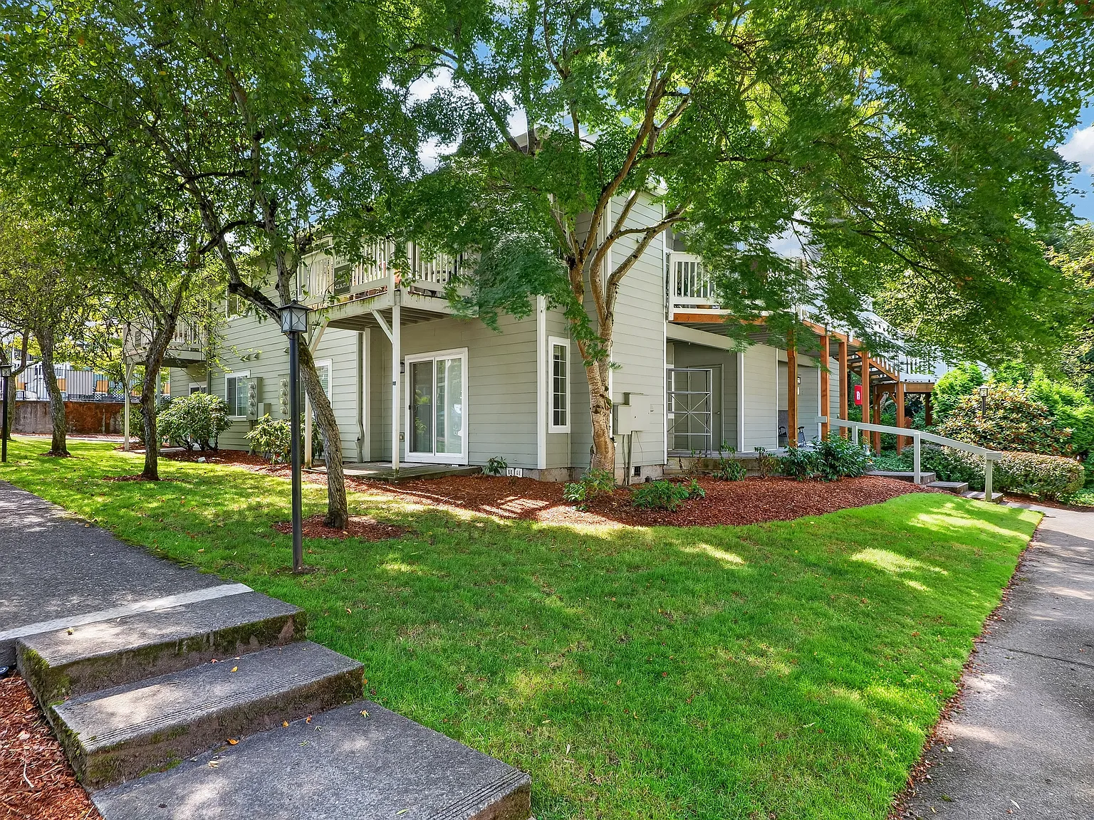 Forest Green Apartments — Photo 3