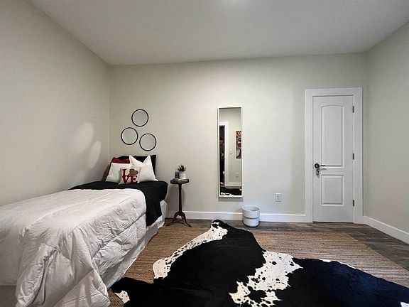4th image of 42 Van Wagenen Ave APT 3