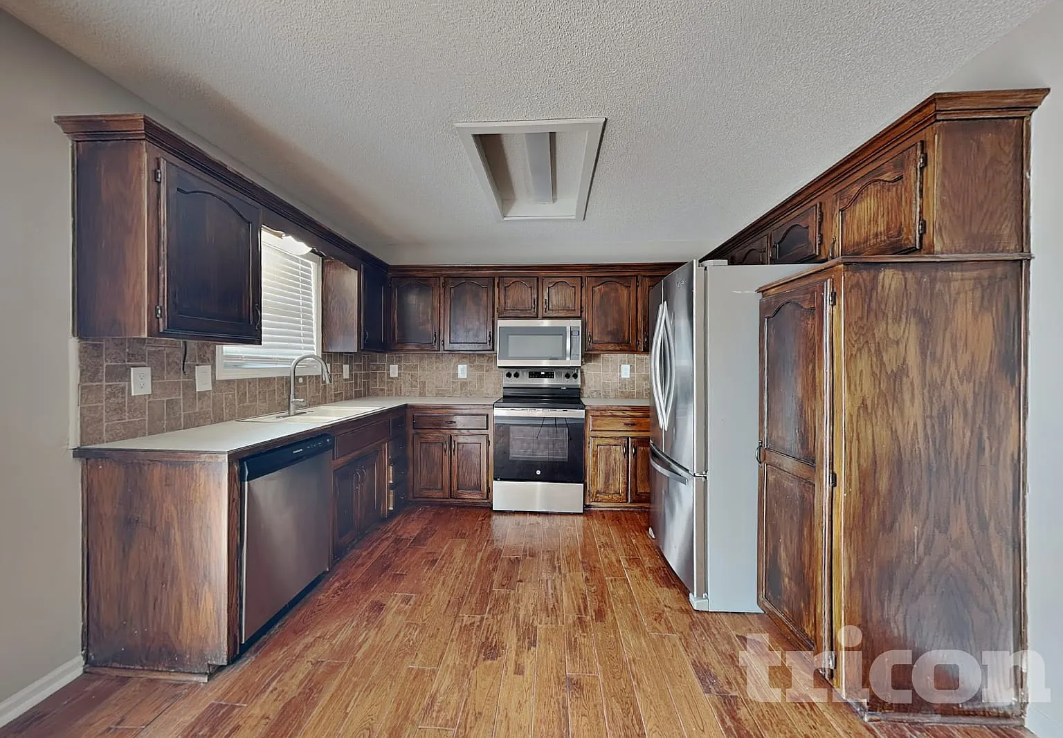 1501 Cypress Drive Greenwood MO — Photo 3