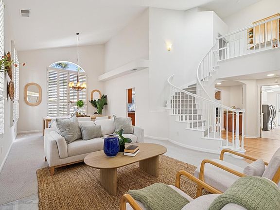3rd image of 6942 Calabazas Creek Cir