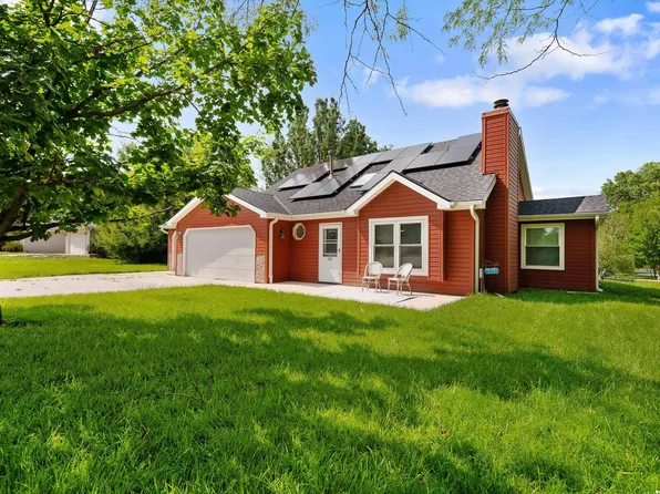 125 Sharon Dr, Lawrence, KS 66049