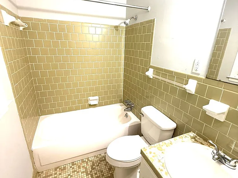 360 Oakwild Dr — Photo 12