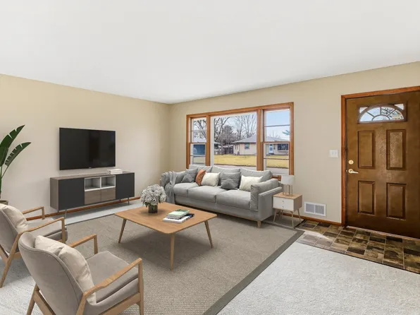 1455 Dixon Dr, Saint Paul Park, MN 55071