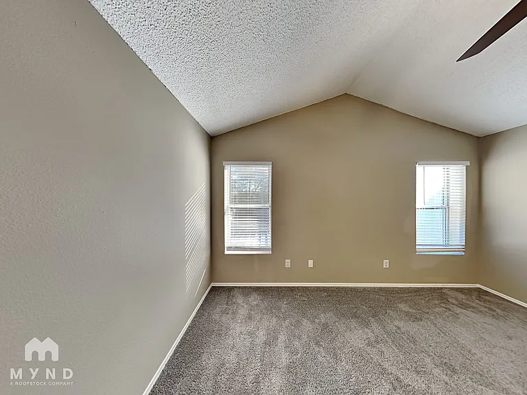 11021 Traci Lynn Dr — Photo 17