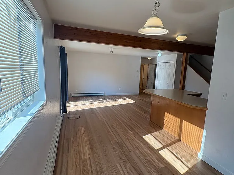 411 Greenway Ave — Photo 7