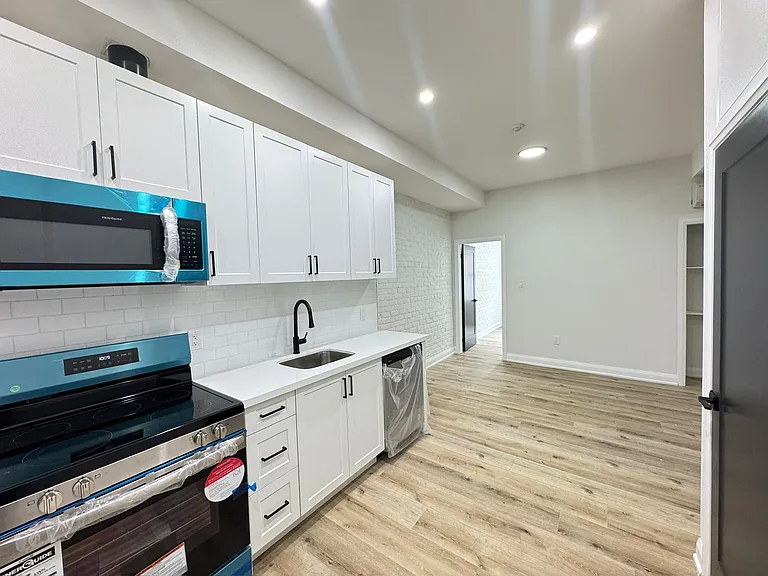 22 Wilson St — Photo 18