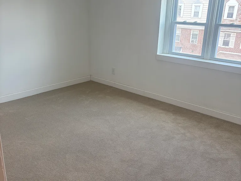 311 Austin Dr — Photo 16