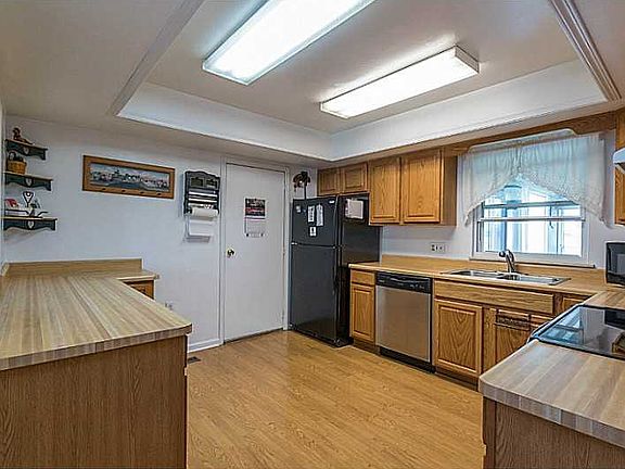 4th image of 2222 Tulane Dr
