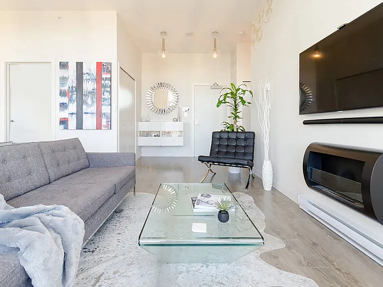 2788 Prince Edward St #1005 — Photo 5