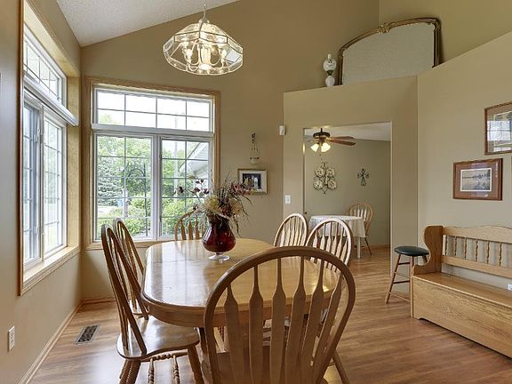 3rd image of 3847 Stonehaven Ct