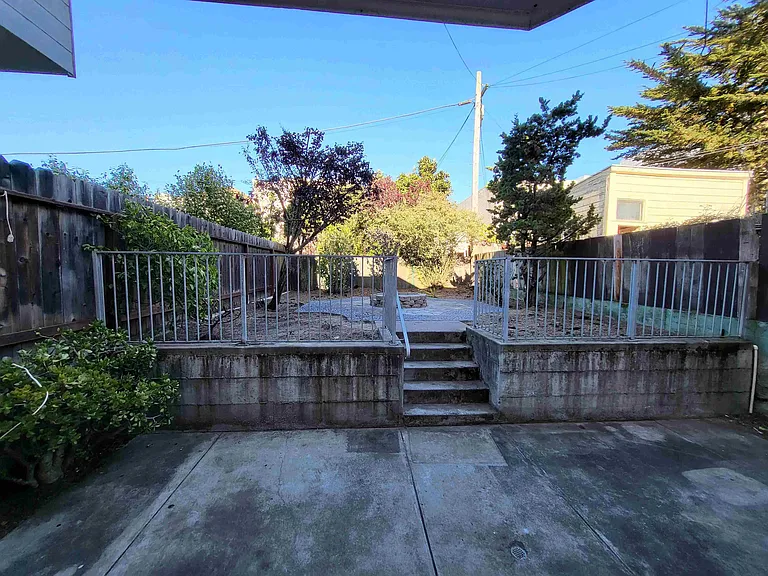 450A 11th Ave — Photo 13